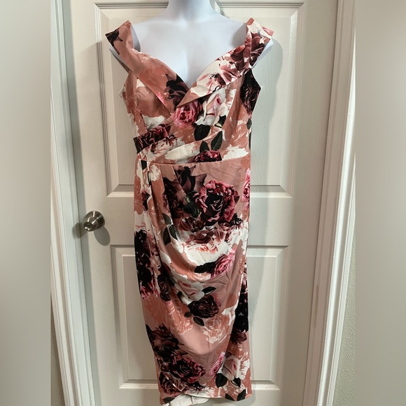 Pink Floral Off the Shoulder Maxi Dress - Picture 7 of 12